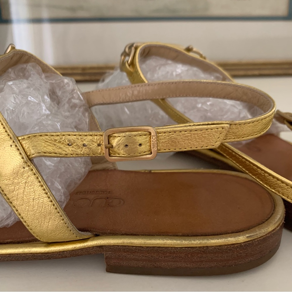 Gucci Horsebit Gold Metallic Flat Sandals - Picture 6 of 14